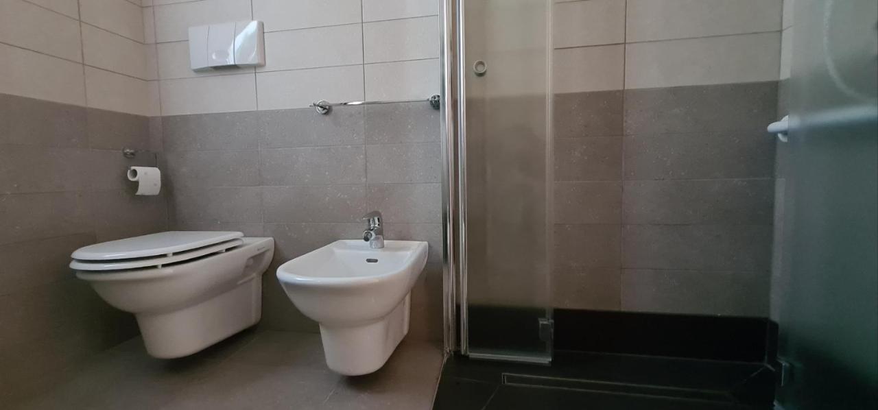 Garda Lake Aloha Apartments Torbole Sul Garda Luaran gambar