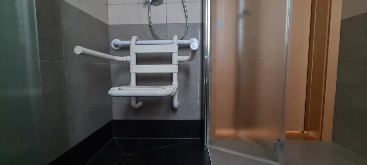 Garda Lake Aloha Apartments Torbole Sul Garda Luaran gambar