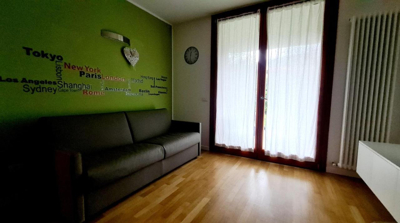 Garda Lake Aloha Apartments Torbole Sul Garda Luaran gambar